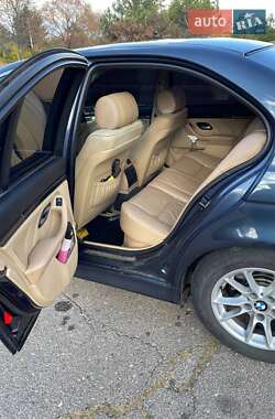 Седан BMW 5 Series 2001 в 
