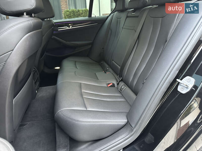 Седан BMW 5 Series 2017 в Умани фото 45 Седан BMW 5 Series 2017 в Умани