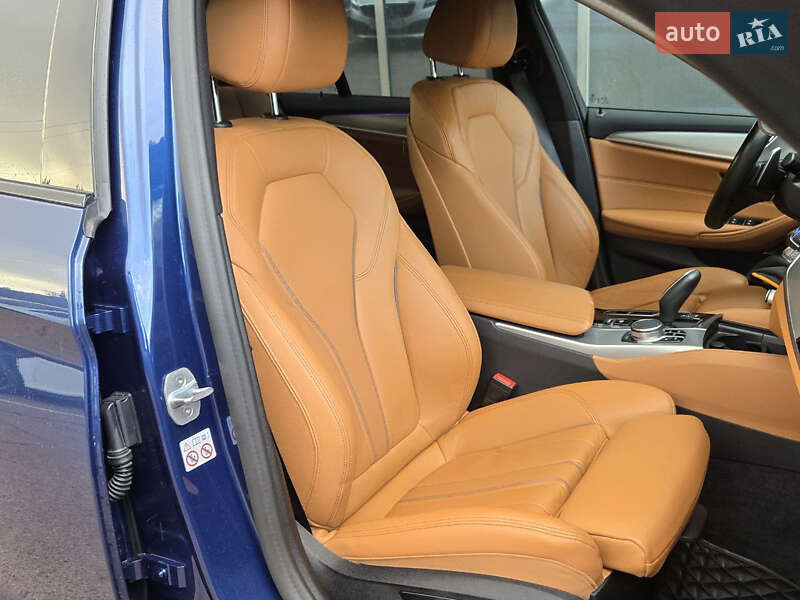 Седан BMW 5 Series 2021 в Киеве