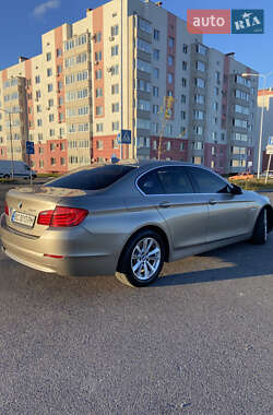 Седан BMW 5 Series 2010 в 
