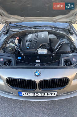 Седан BMW 5 Series 2010 в 