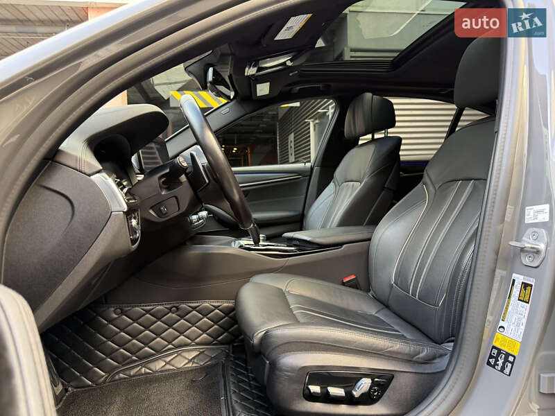 Седан BMW 5 Series 2021 в Киеве