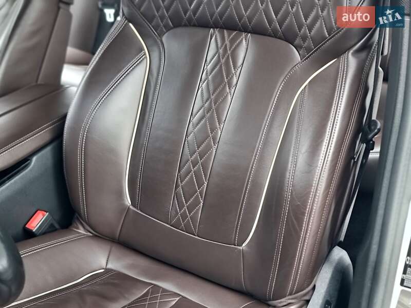 Универсал BMW 5 Series 2018 в Киеве