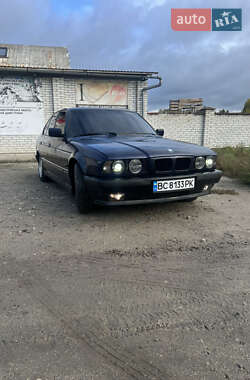 Седан BMW 5 Series 1995 в Жовкві