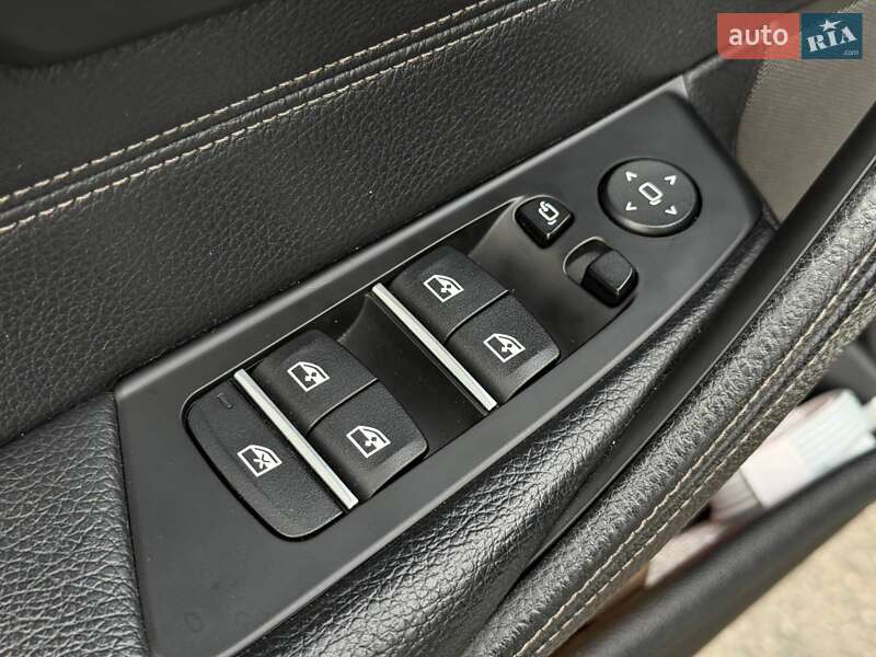 Седан BMW 5 Series 2017 в Кривом Роге