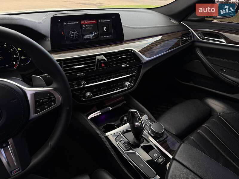 Седан BMW 5 Series 2017 в Кривом Роге