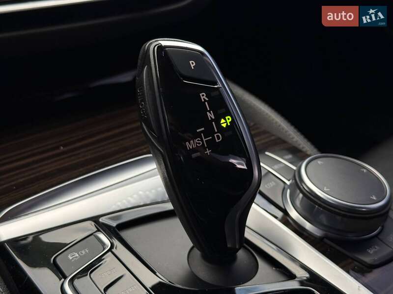 Седан BMW 5 Series 2017 в Кривом Роге