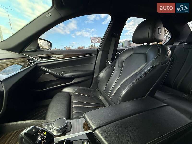 Седан BMW 5 Series 2017 в Кривом Роге