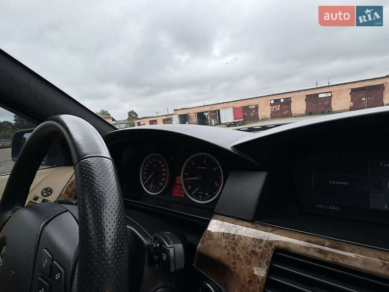 Седан BMW 5 Series 2005 в Тернополі