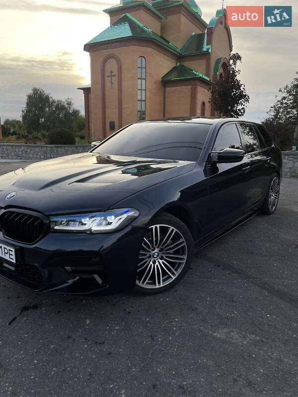 Універсал BMW 5 Series 2018 в Києві фото 7 Універсал BMW 5 Series 2018 в Києві