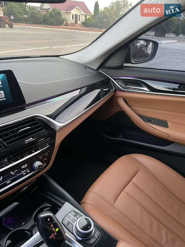 Універсал BMW 5 Series 2018 в Києві фото 23 Універсал BMW 5 Series 2018 в Києві