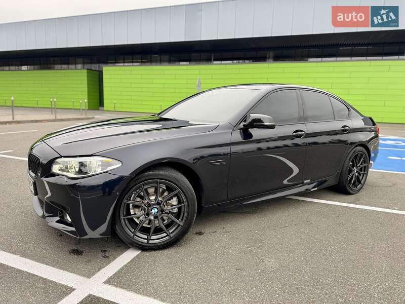 Седан BMW 5 Series 2015 в Киеве