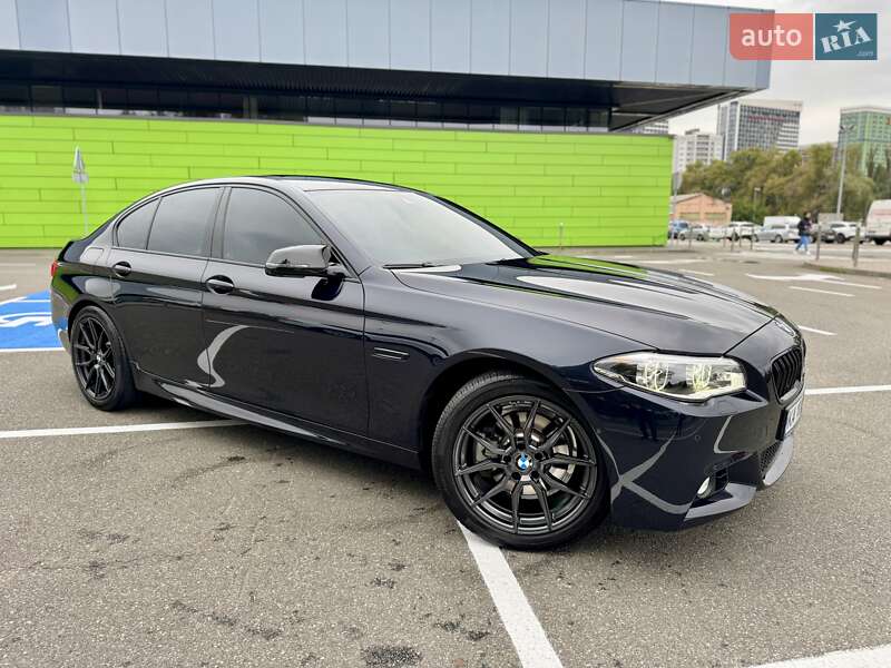 Седан BMW 5 Series 2015 в Киеве