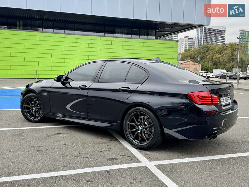 Седан BMW 5 Series 2015 в Киеве