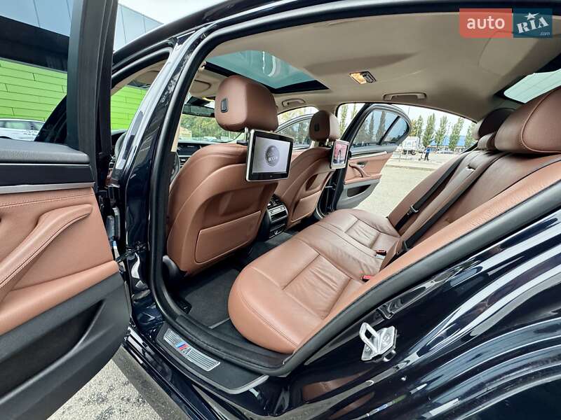 Седан BMW 5 Series 2015 в Киеве