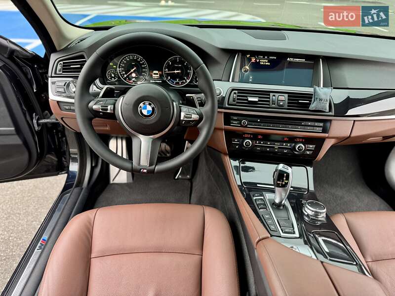 Седан BMW 5 Series 2015 в Киеве