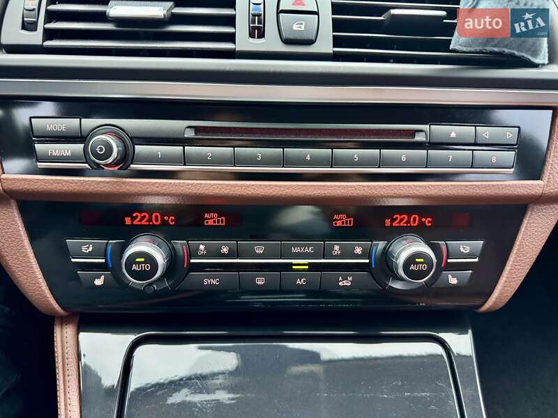 Седан BMW 5 Series 2015 в Киеве
