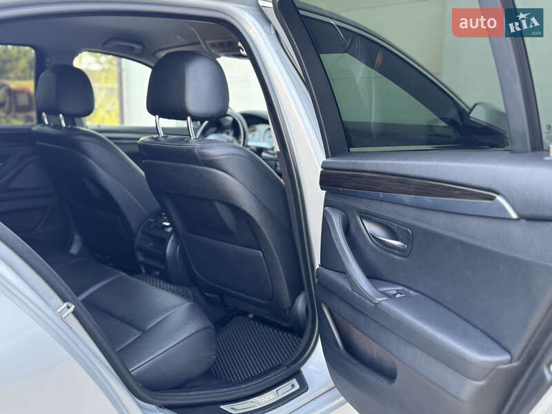 Седан BMW 5 Series 2014 в Сарнах