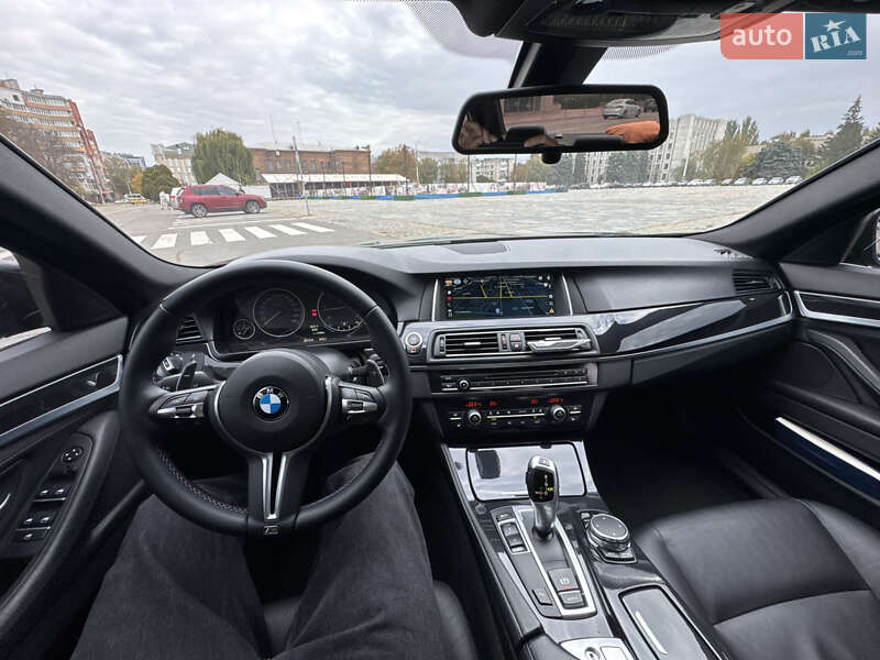 Седан BMW 5 Series 2014 в Кременчуці
