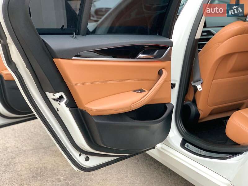 Седан BMW 5 Series 2017 в Виннице фото 20 Седан BMW 5 Series 2017 в Виннице