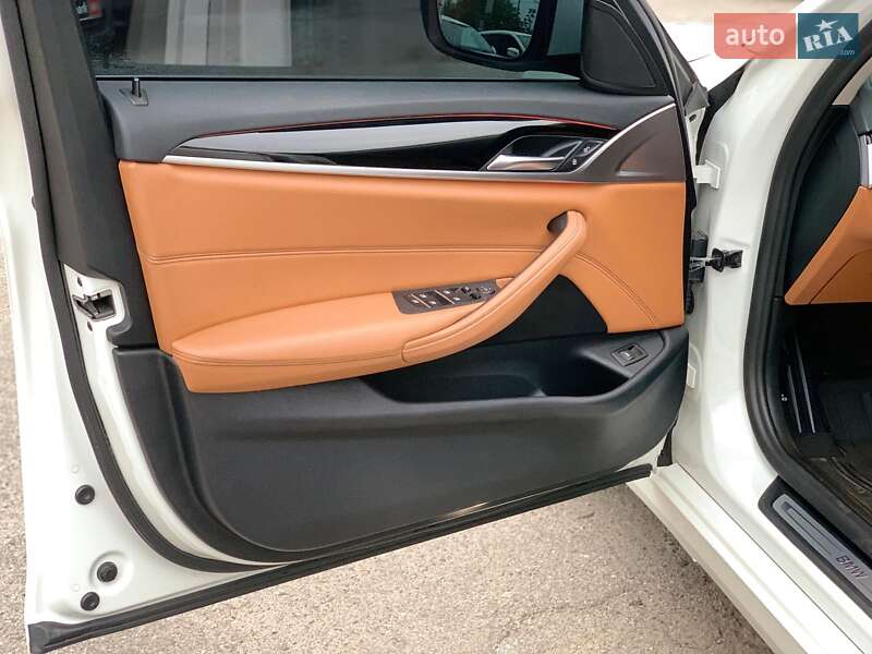 Седан BMW 5 Series 2017 в Виннице фото 22 Седан BMW 5 Series 2017 в Виннице
