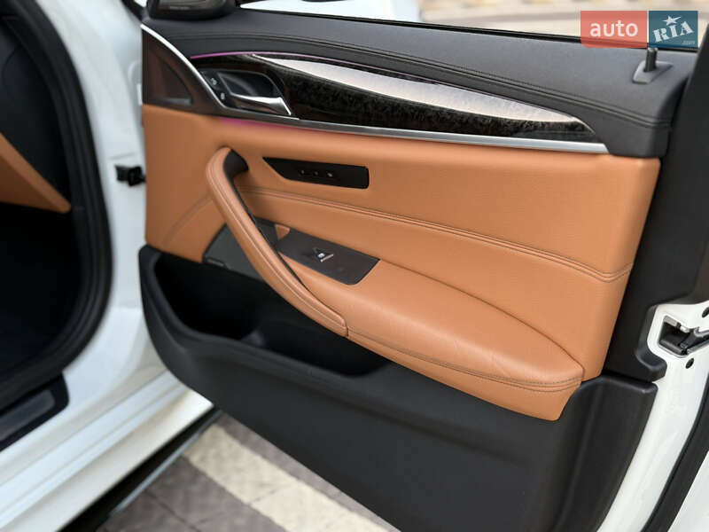 Седан BMW 5 Series 2017 в Миколаєві