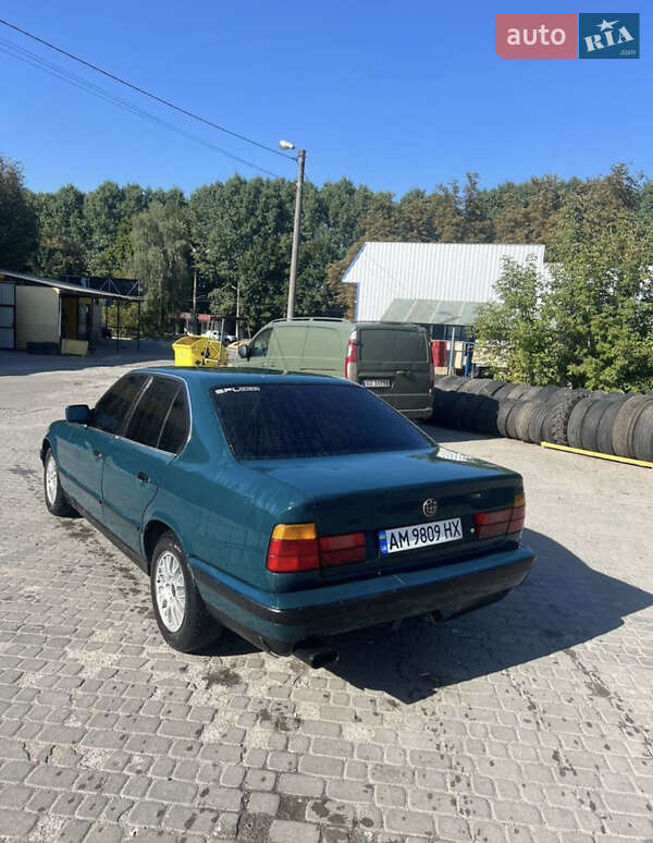 Седан BMW 5 Series 1990 в Хмельницком