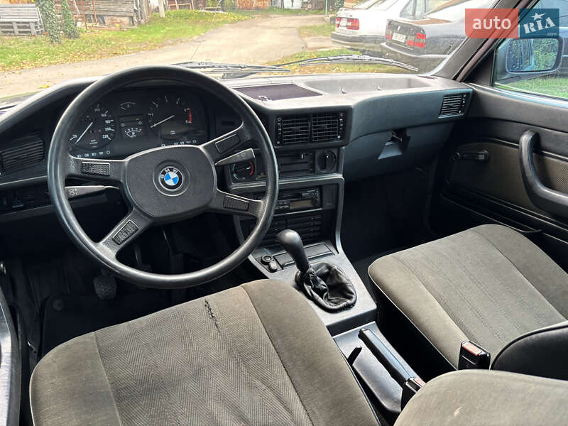 Седан BMW 5 Series 1986 в Знаменке