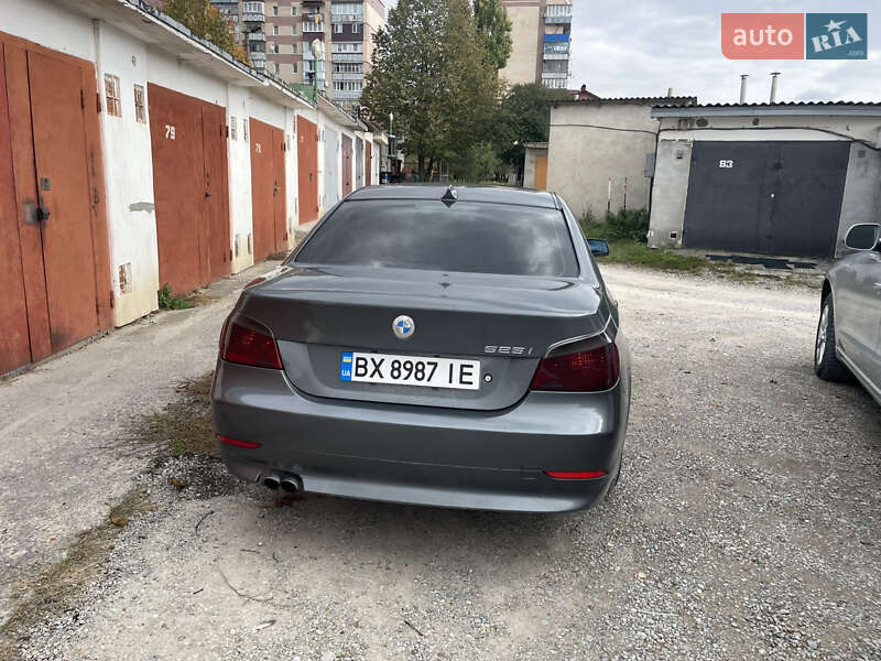 Седан BMW 5 Series 2005 в Каменец-Подольском