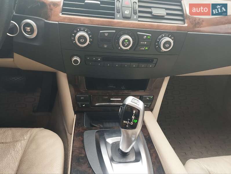 Седан BMW 5 Series 2008 в Киеве