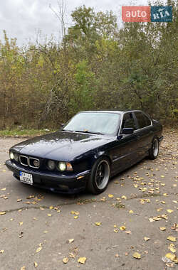 Седан BMW 5 Series 1995 в Хмельницком