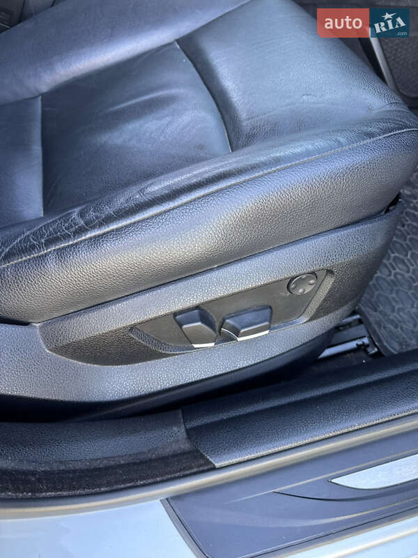 Седан BMW 5 Series 2013 в Чернівцях