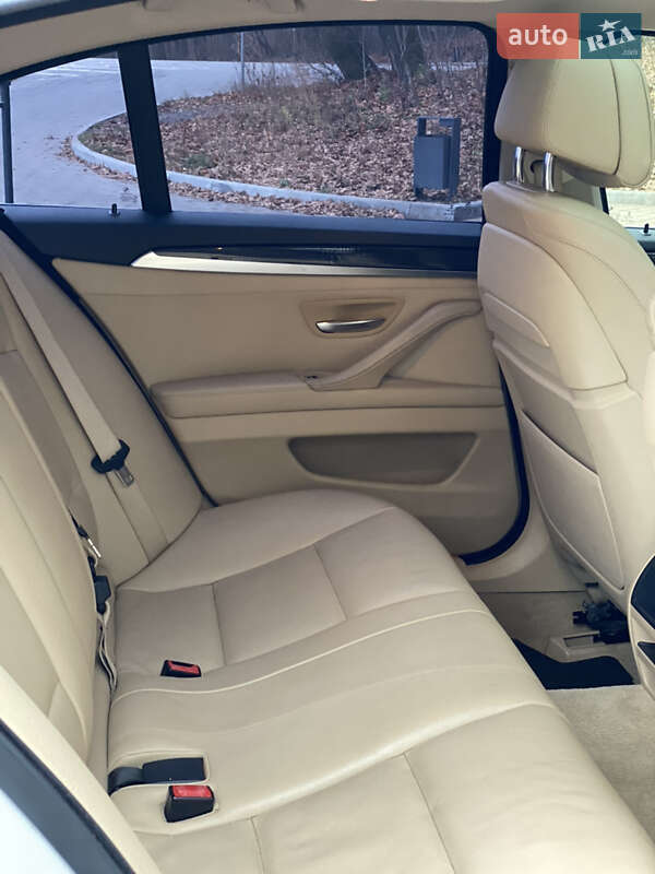 Седан BMW 5 Series 2014 в Тернополе