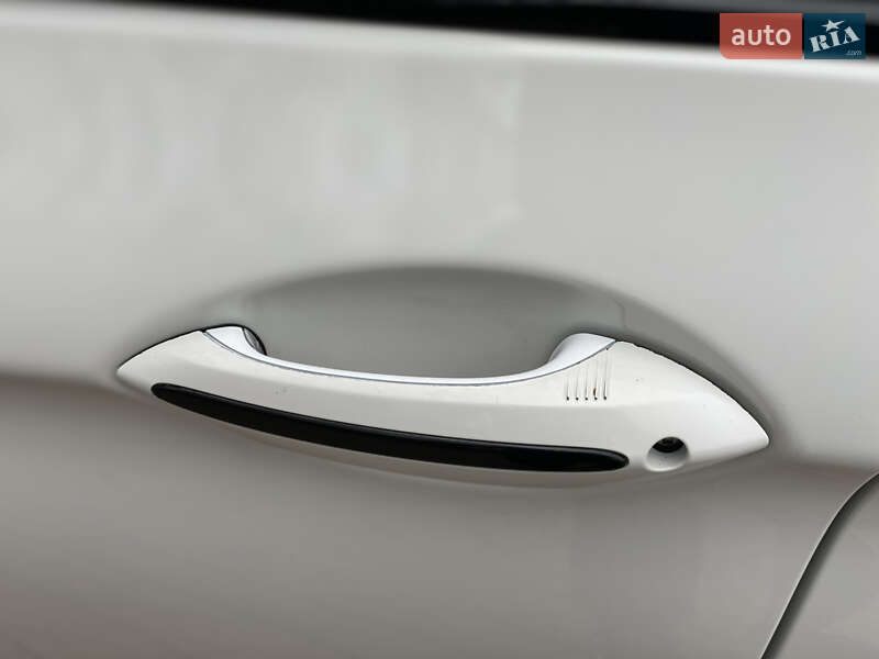 Седан BMW 5 Series 2014 в Тернополе