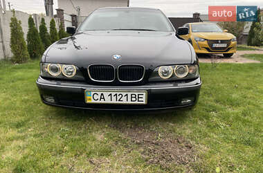 Седан BMW 5 Series 1999 в Вишневом