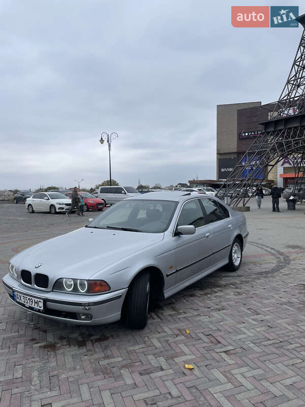 Седан BMW 5 Series 1998 в Харкові