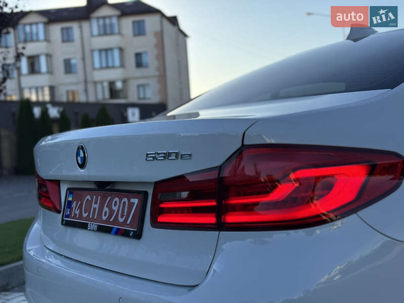 Седан BMW 5 Series 2018 в Ровно фото 34 Седан BMW 5 Series 2018 в Ровно