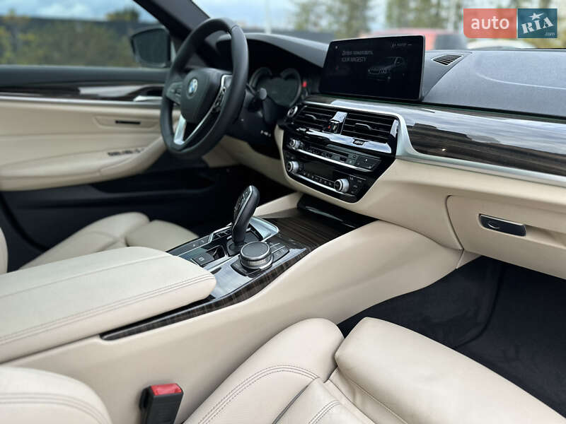 Седан BMW 5 Series 2017 в Самборе фото 12 Седан BMW 5 Series 2017 в Самборе