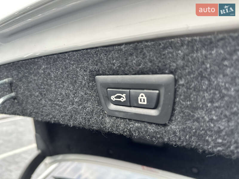 Седан BMW 5 Series 2017 в Самборе фото 22 Седан BMW 5 Series 2017 в Самборе