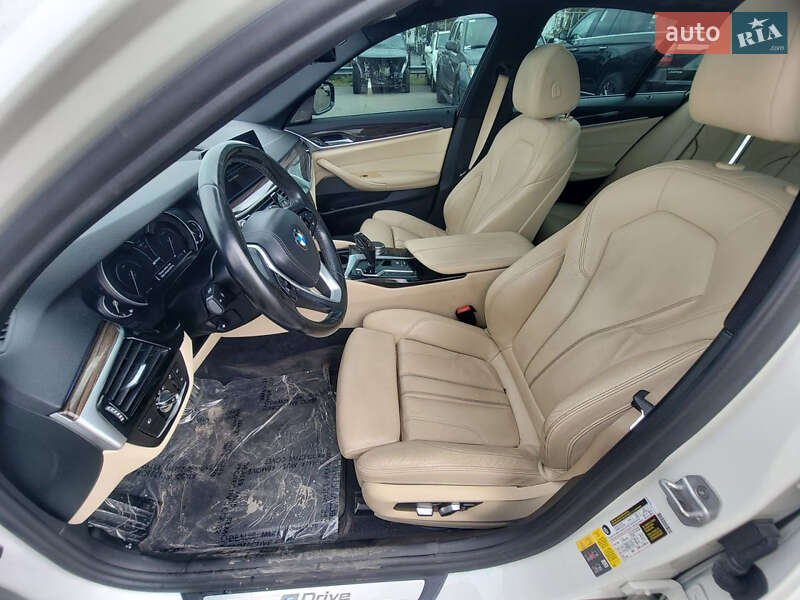 Седан BMW 5 Series 2017 в Самборе фото 28 Седан BMW 5 Series 2017 в Самборе