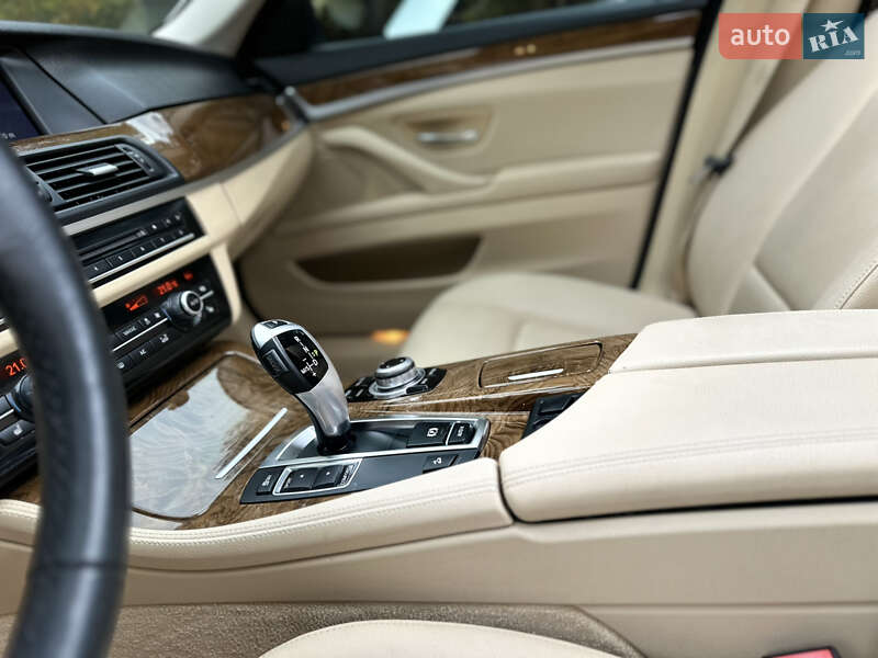 Седан BMW 5 Series 2013 в Дрогобичі