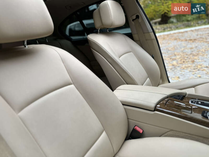 Седан BMW 5 Series 2013 в Дрогобичі
