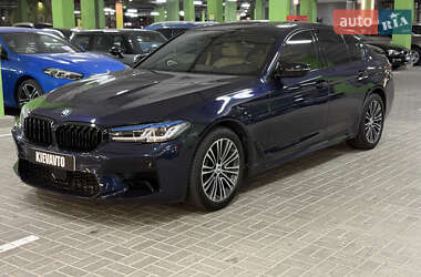 Седан BMW 5 Series 2017 в Киеве