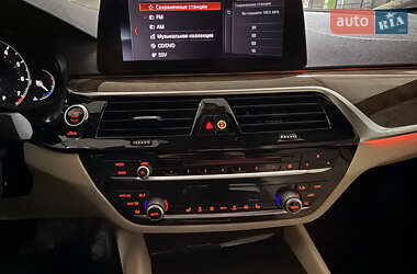 Седан BMW 5 Series 2017 в 