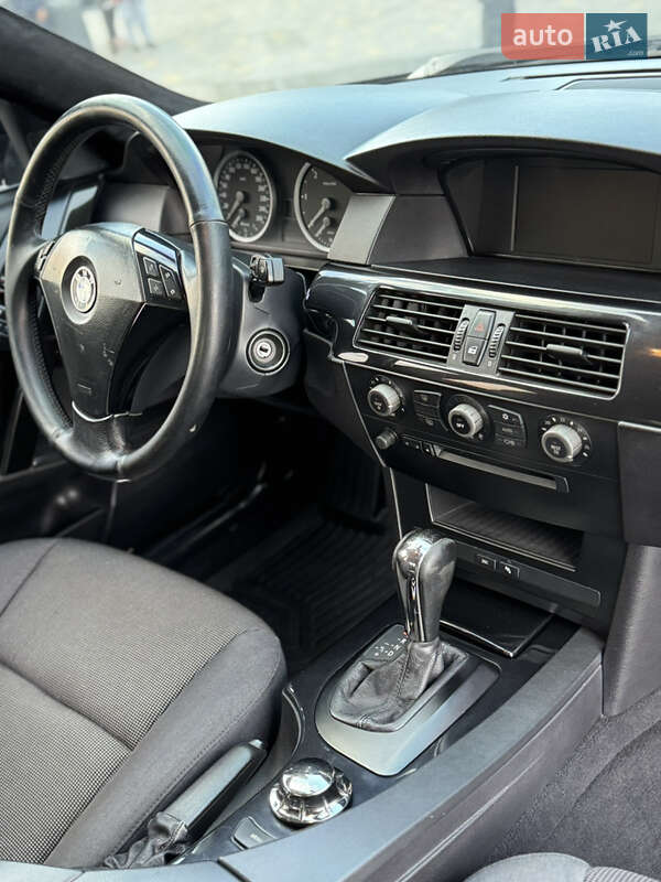 Седан BMW 5 Series 2003 в Ямполе