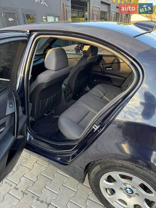 Седан BMW 5 Series 2003 в Ямполе