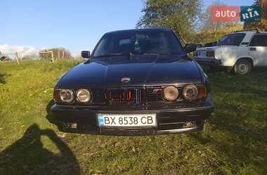 Седан BMW 5 Series 1991 в Старых Бросковцах