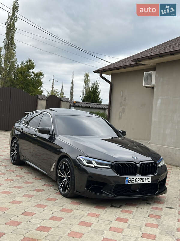 Седан BMW 5 Series 2018 в Николаеве фото Седан BMW 5 Series 2018 в Николаеве