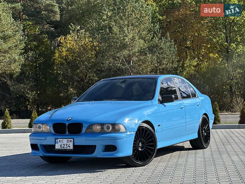 Седан BMW 5 Series 2000 в  фото Седан BMW 5 Series 2000 в