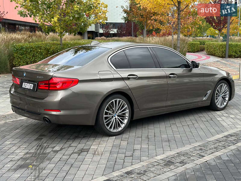 Седан BMW 5 Series 2017 в Киеве